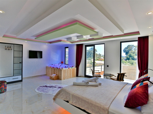  gece  -  Kasım
  | Kalkan Patara’da Jakuzili ve Korunaklı Özel Havuzlu Villa